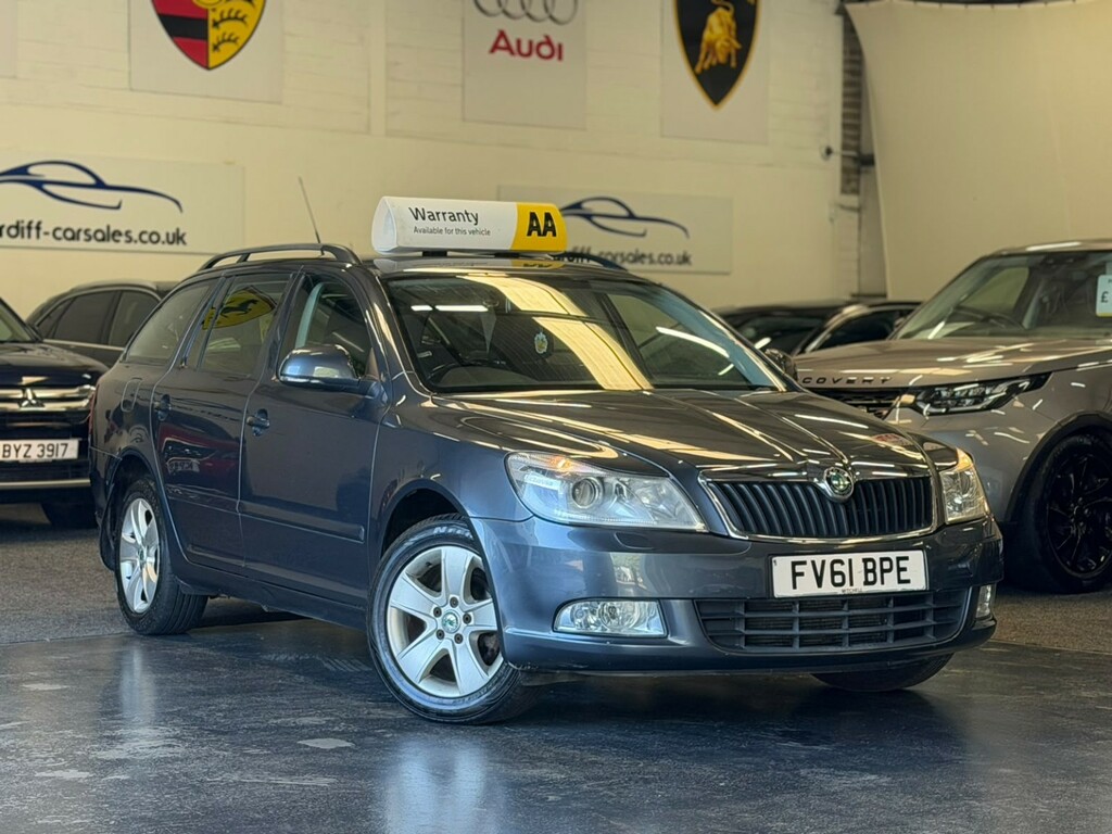Skoda Octavia 1.6 Tdi Elegance Grey #4