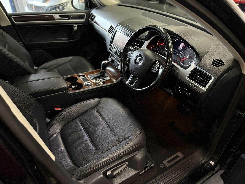 Volkswagen Touareg 3L R-line White #7