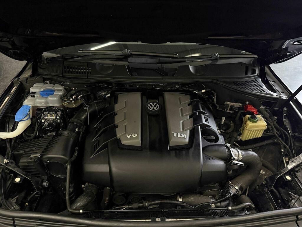 Volkswagen Touareg 3L R-line White #12