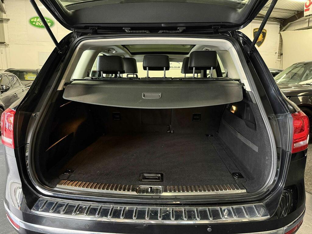 Volkswagen Touareg 3L R-line White #10
