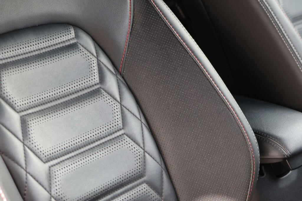 Ford Focus St-line X Red #6