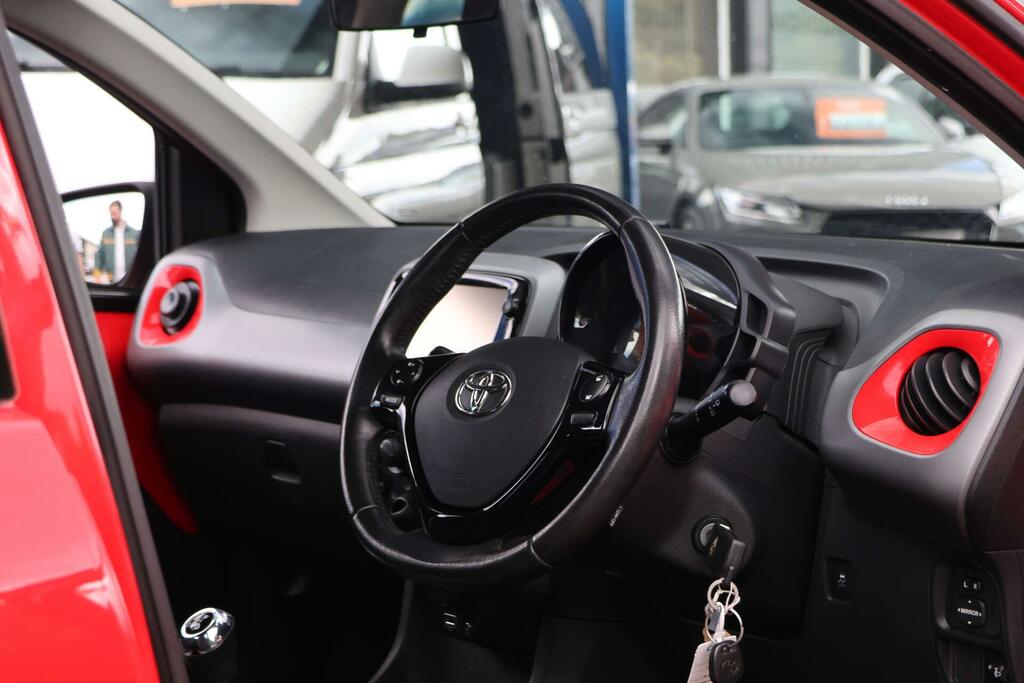 Toyota Aygo X X-play Red #6
