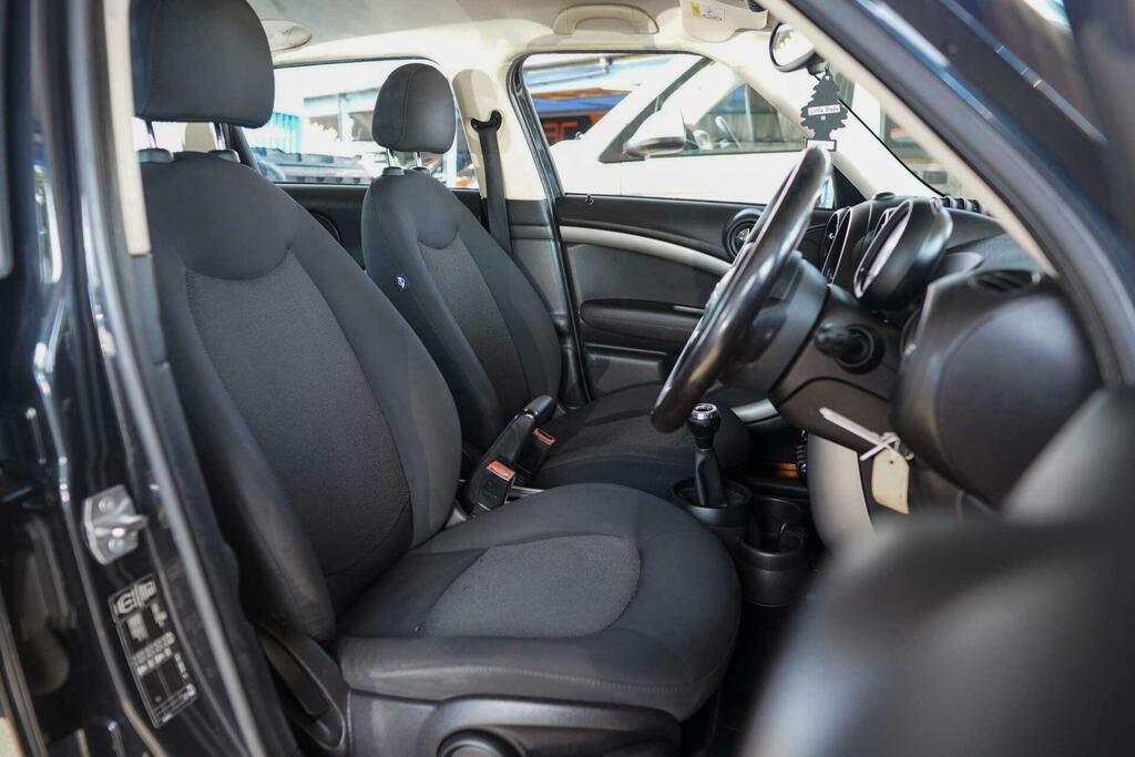 Mini Countryman Cooper D Black #6