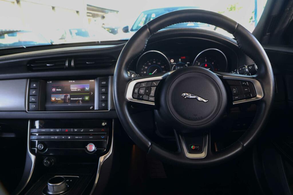 Jaguar XF S Silver #3