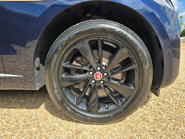 Jaguar F-Pace P400e 17.1Kwh R-dynamic S Blue #6