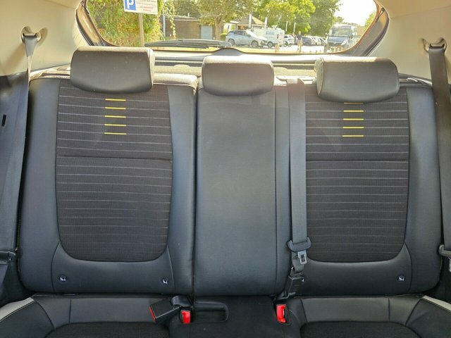 Kia Stonic 1.4 2 Suv Euro 6 Ss 98 Bhp Black #39