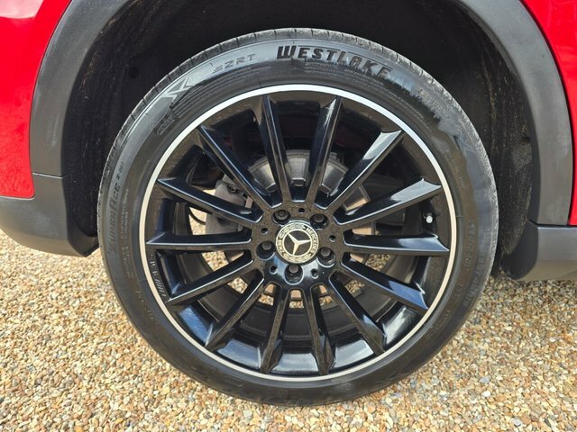 Mercedes-Benz GLA Class 1.6 Gla200 Sport Executive 7G-dct Euro 6 Ss 5 Black #11