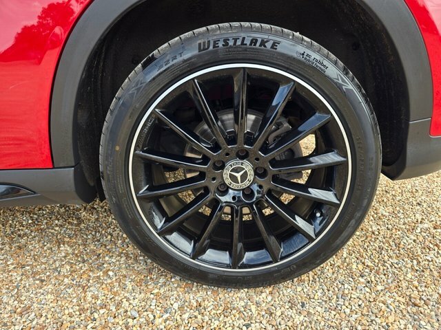 Mercedes-Benz GLA Class 1.6 Gla200 Sport Executive 7G-dct Euro 6 Ss 5 Black #21