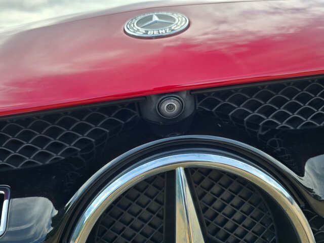 Mercedes-Benz GLA Class Gla250 Amg Line Premium Red #3