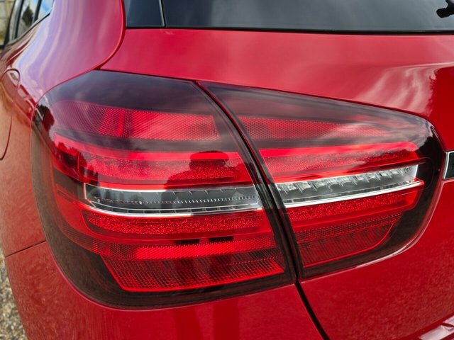 Mercedes-Benz GLA Class 1.6 Gla200 Sport Executive 7G-dct Euro 6 Ss 5 Black #19