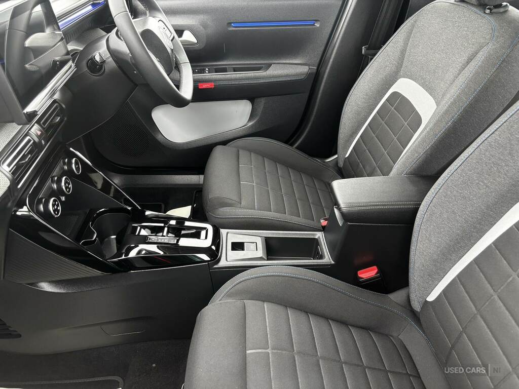 Citroen C3 83Kw Plus 44Kwh Blue #6