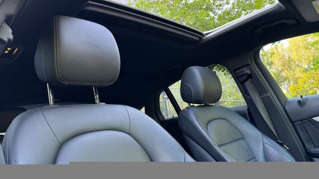 Mercedes-Benz GLC Class Glc 250 Amg Nght Ed Prm Blue #9