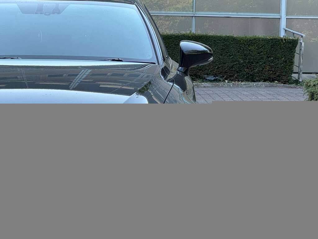Lexus IS 300 2.5 F Sport Saloon Hybrid E-cvt Eur #18