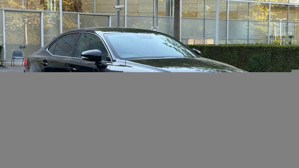 Lexus IS 300 2.5 F Sport Saloon Hybrid E-cvt Eur #1