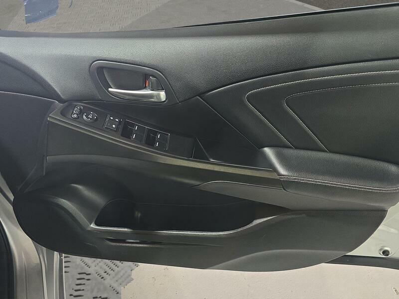 Honda Civic Civic 1.4 I-vtec Se Plus Navi Euro 6 Ss 5Dr15 Silver #23
