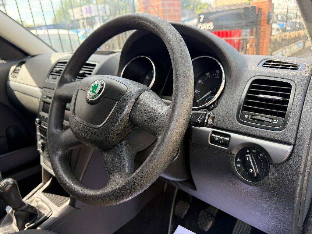 Skoda Yeti Yeti Se Tdi Cr Black #17
