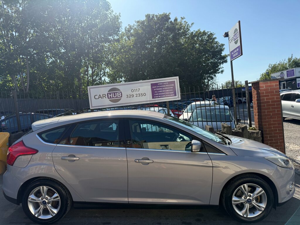 Ford Focus 1.6 Zetec Hatchback Euro 5 125 Silver #4