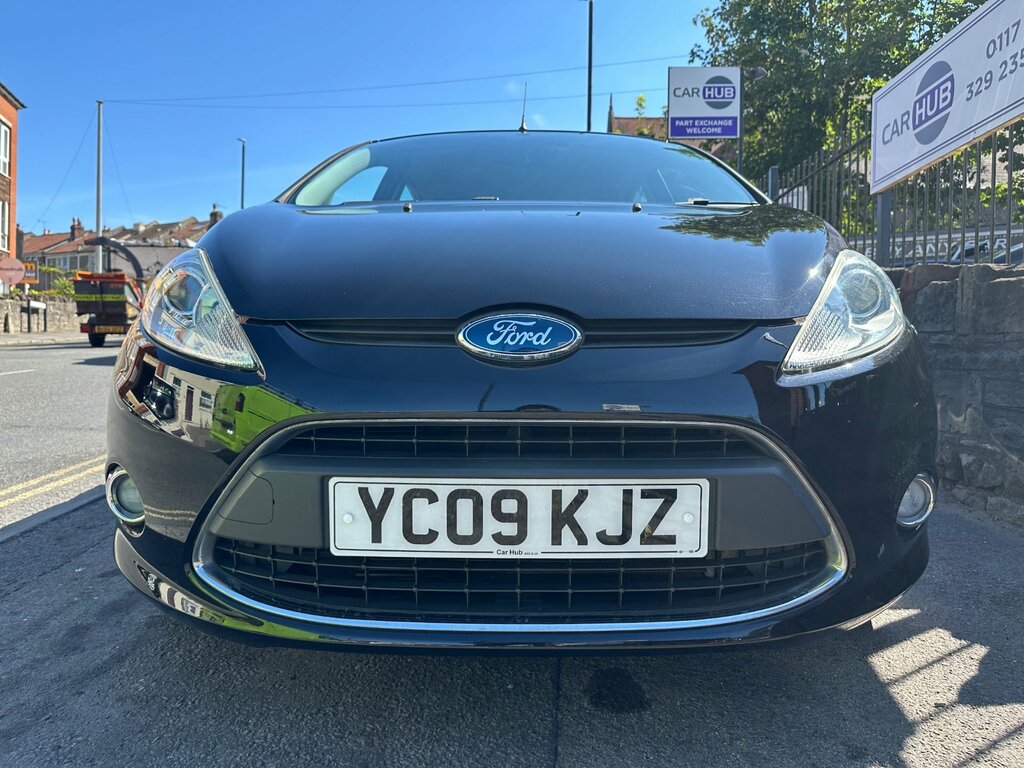 Ford Fiesta 1.25 Zetec Hatchback 133 Gkm, Black #3