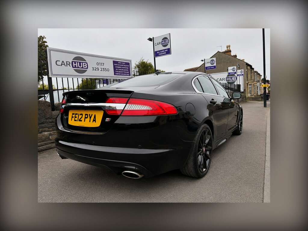 Jaguar XF 3.0D S V6 Portfolio Saloon Euro 5 Black #2