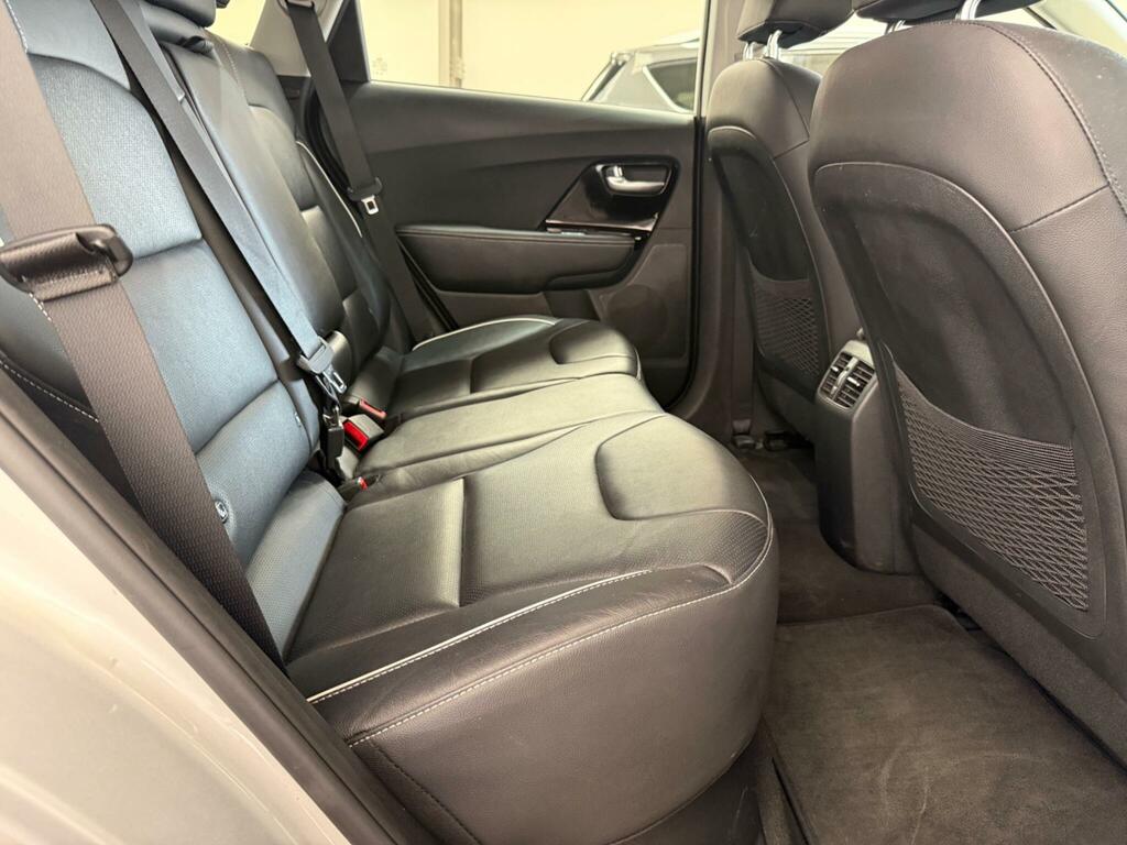 Kia Niro 1.6 Gdi Hybrid 3 Dct - Suv 5 Seats White #34