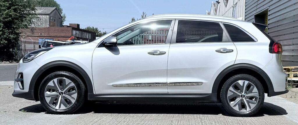 Kia Niro 1.6 Gdi Hybrid 3 Dct - Suv 5 Seats White #9