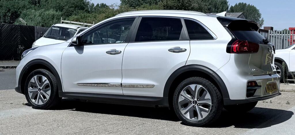 Kia Niro 1.6 Gdi Hybrid 3 Dct - Suv 5 Seats White #10