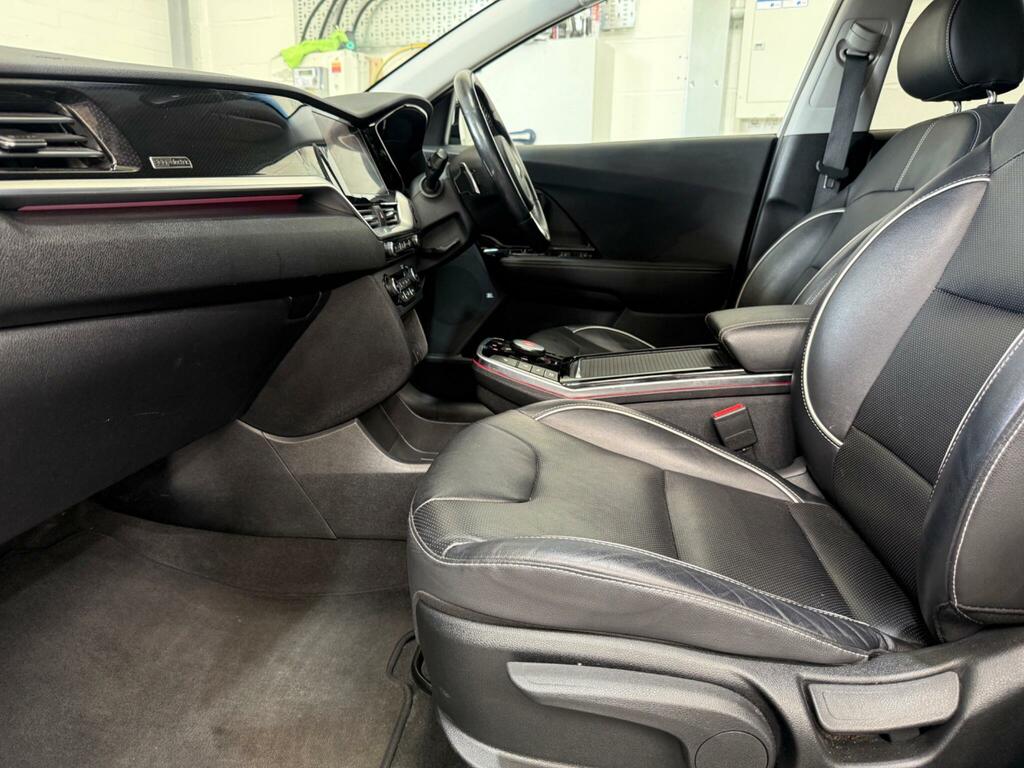 Kia Niro 1.6 Gdi Hybrid 3 Dct - Suv 5 Seats White #32