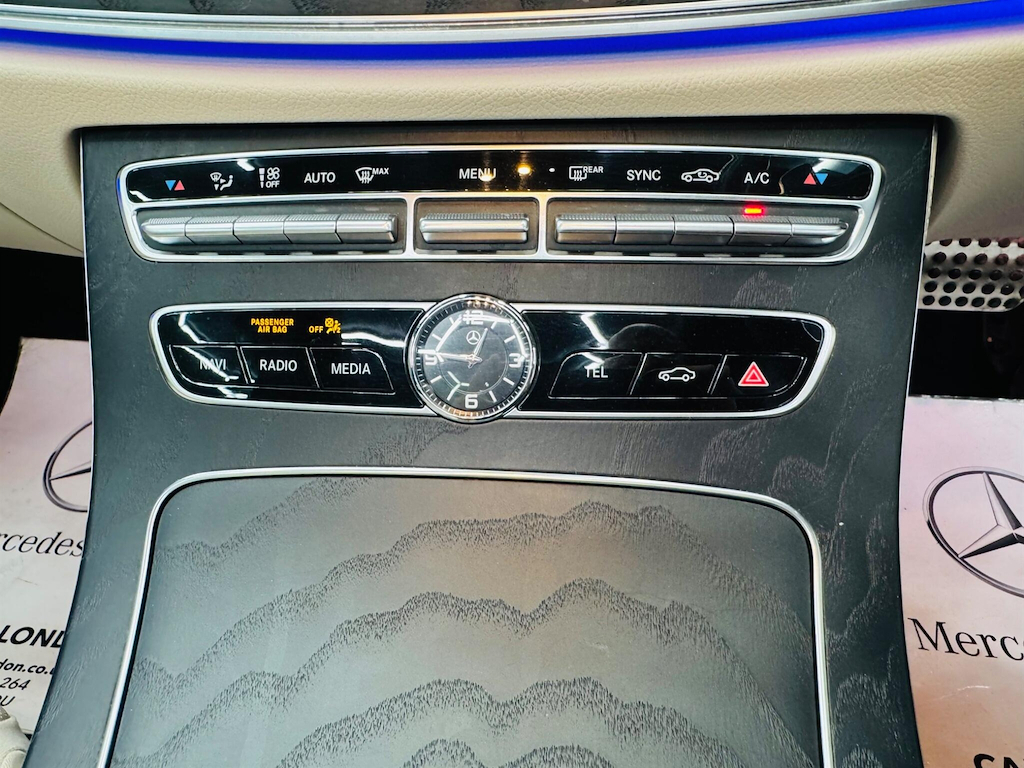 Mercedes-Benz E Class 2.0 E220d Amg Line Premium G-tronic Euro 6 Ss Silver #74