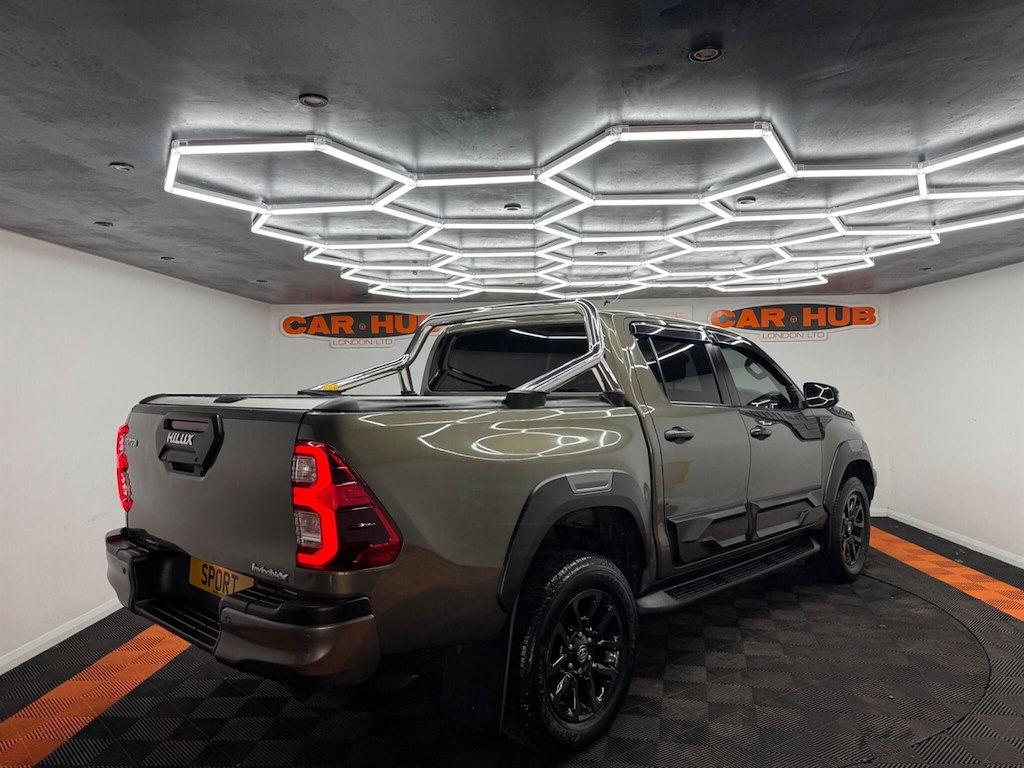 Toyota HILUX 2.8 D-4d Invincible X 4Wd Euro 6 Ss Brown #5
