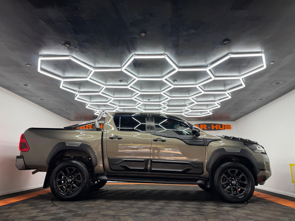 Toyota HILUX 2.4 D-4d Invincible Double Cab Pickup 4Wd Eur White #19