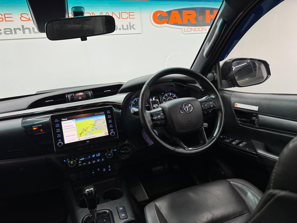 Toyota HILUX 2.4 D-4d Invincible Double Cab Pickup 4Wd Eur White #62