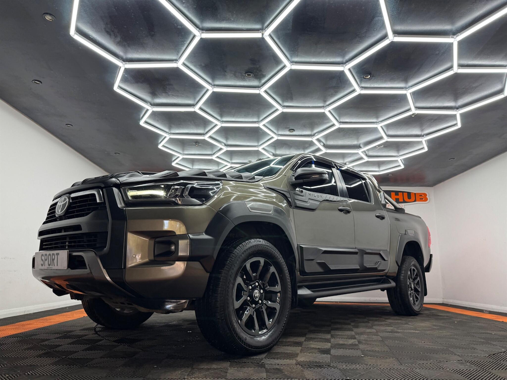 Toyota HILUX 2.4 D-4d Invincible Double Cab Pickup 4Wd Eur White #14