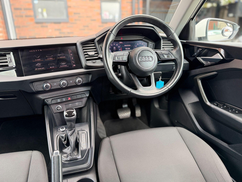 Audi A1 1.0 Tfsi 25 Sport Sportback Euro 6 Ss White #36