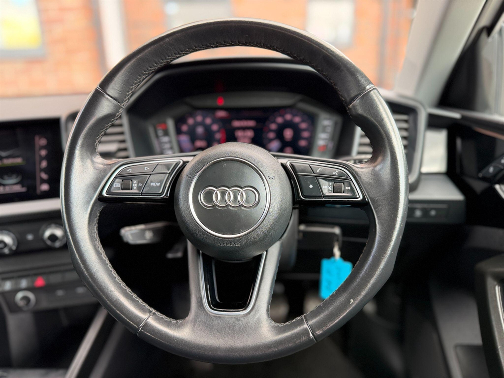 Audi A1 1.0 Tfsi 25 Sport Sportback Euro 6 Ss White #25