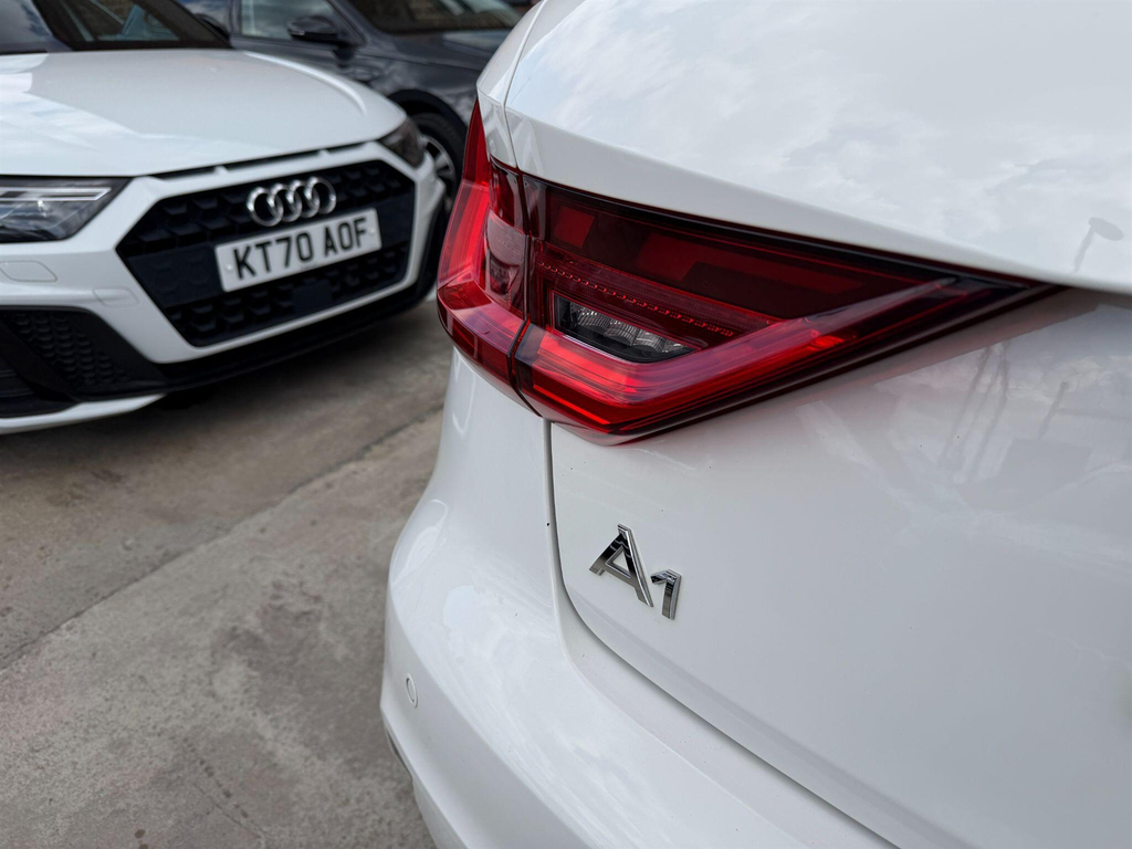 Audi A1 1.0 Tfsi 25 Sport Sportback Euro 6 Ss White #10