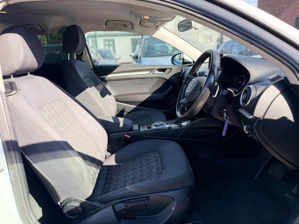 Audi A3 1.4 Tfsi Sport Sportback S Tronic Euro White #18