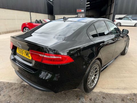 Jaguar XE 2.0 Xe R-sport Black #6