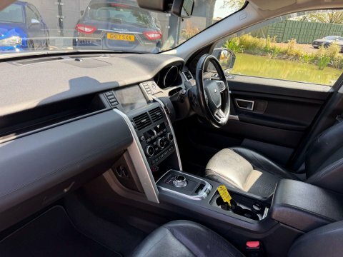 Land Rover Discovery Sport Hse Luxury White #13
