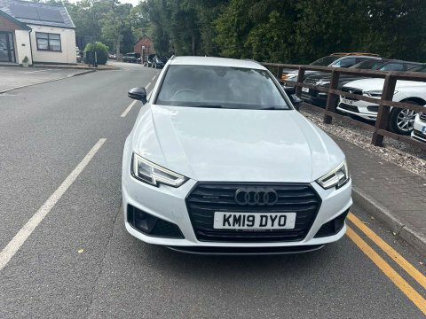 Audi A4 2.0 A4 Black White #3
