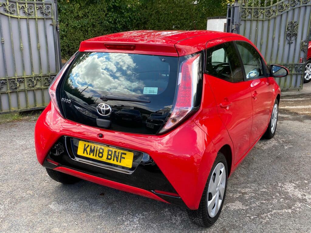 Toyota Aygo 1.0 Vvt-i X-play Euro 6 Red #4