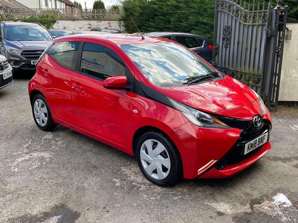 Toyota Aygo 1.0 Vvt-i X-play Euro 6 Red #2
