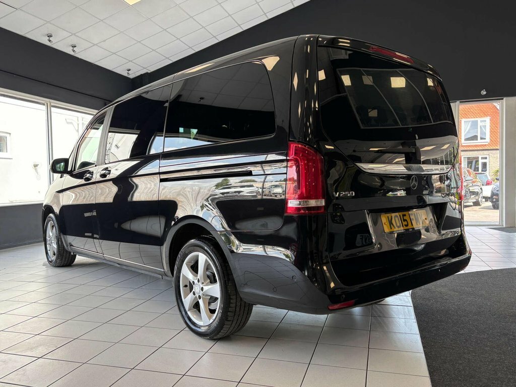 Mercedes-Benz V Class V250 Bluetec Sport Black #8