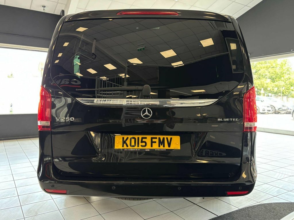 Mercedes-Benz V Class V250 Bluetec Sport Black #9