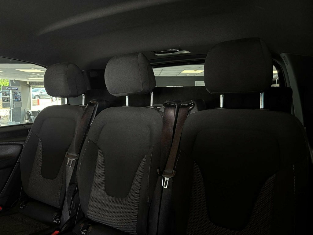 Mercedes-Benz V Class V250 Bluetec Sport Black #41