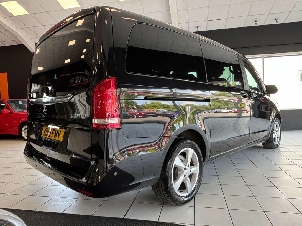 Mercedes-Benz V Class V250 Bluetec Sport Black #10