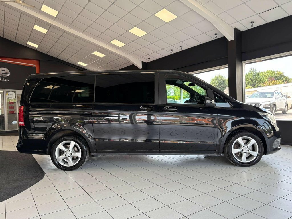 Mercedes-Benz V Class V250 Bluetec Sport Black #12