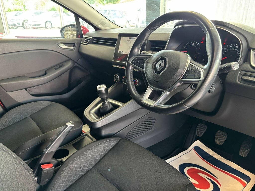 Renault Clio 1L Iconic Red #2
