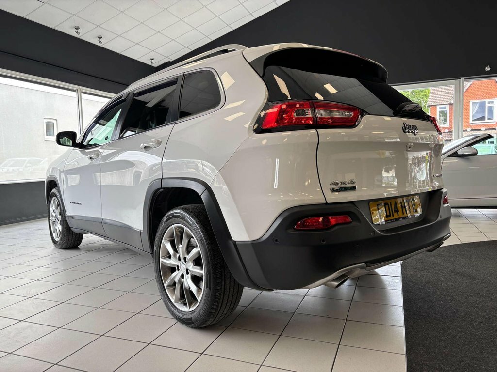 Jeep Cherokee 2014 2.0 Crd Limited Suv 4Wd Euro Red #8