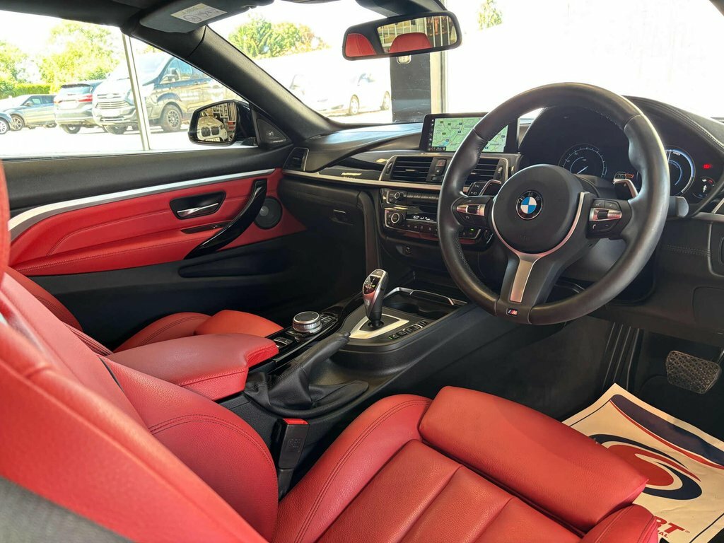 BMW 4 Series 3L M Sport Black #2