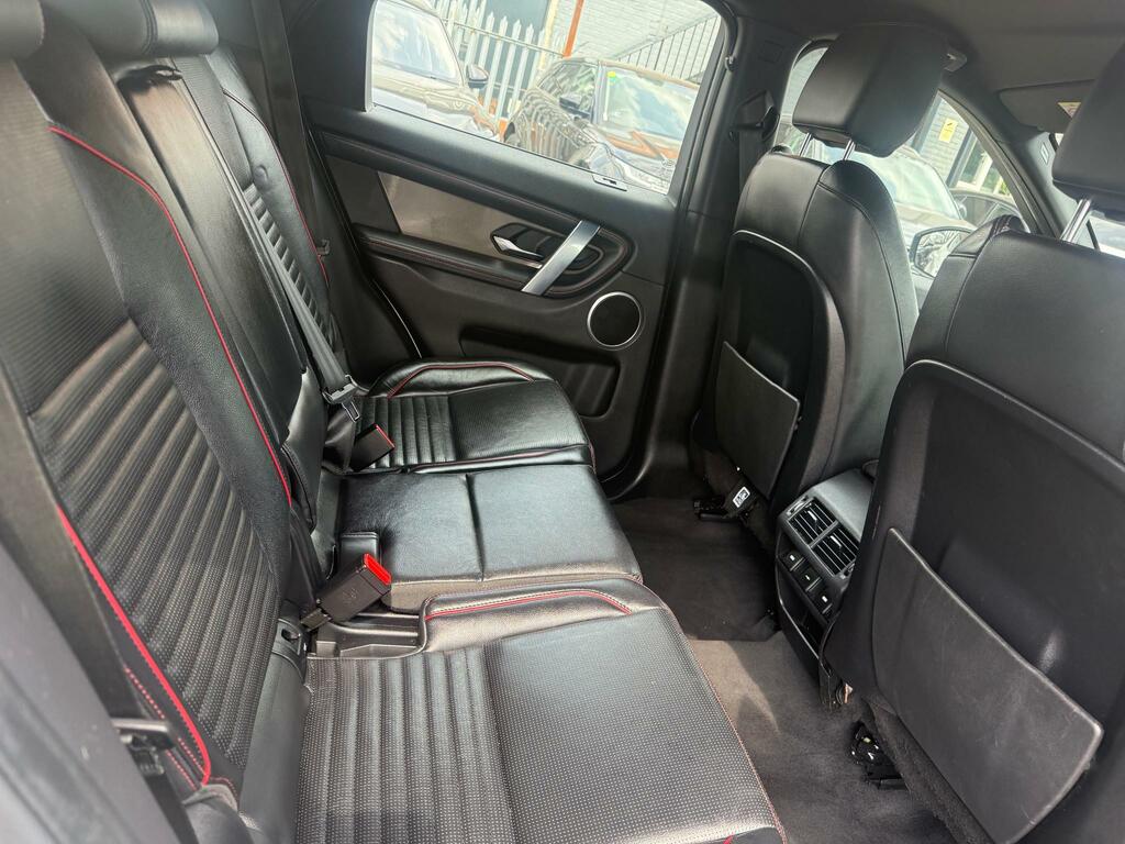 Land Rover Discovery Sport Core Black #17